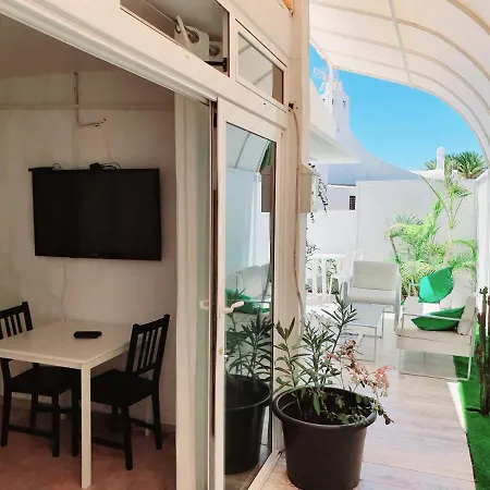 2-7 * Playa del Ingles (Gran Canaria)